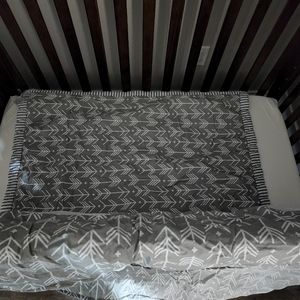 Arrow baby bedding